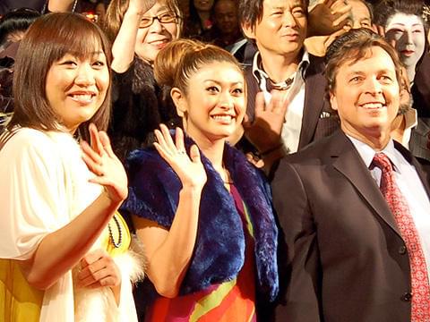 浅草仲見世のレッドカーペットでお練り！「したまちコメディ映画祭」