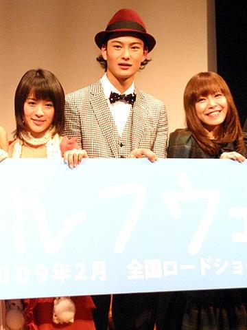 北乃きいが初恋を語る。北川悦吏子の初監督作「ハルフウェイ」試写会