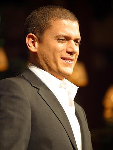 優しい笑顔が女性ファンを釘付けに