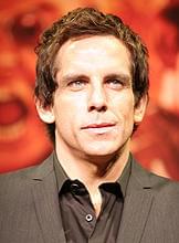 ベン・スティラーがスノーボードで手を骨折