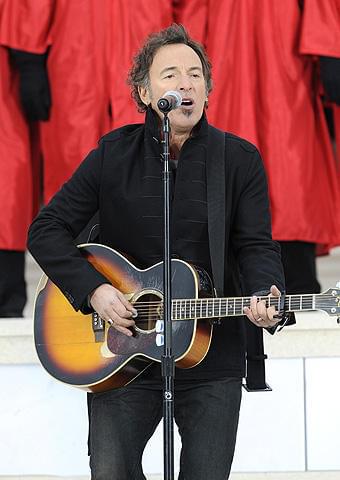 「ザ・レスラー」主題歌でオスカーも獲得間近！