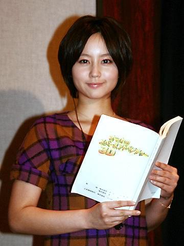 堀北真希がハエになった？「ハエ目線が楽しい」と吹替え作品PR