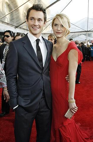 「いつか眠りにつく前に」クレア・デーンズとヒュー・ダンシーが婚約