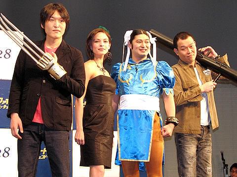 初来日の春麗役クリスティン・クルックに、千原ジュニアが大照れ