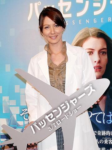 山本モナ、恋人の真実は追究しない？「パッセンジャーズ」試写会