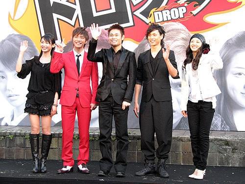 成宮寛貴、水嶋ヒロらが品川監督をベタ褒め！「ドロップ」会見