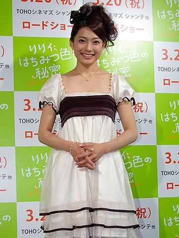 乙葉、意外な“匂いフェチ”を告白。「リリィ、はちみつ色の秘密」試写会