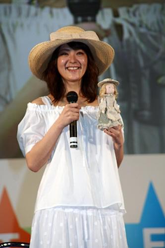 貫地谷しほり、チェコアニメ「屋根裏のポムネンカ」の声優でご満悦