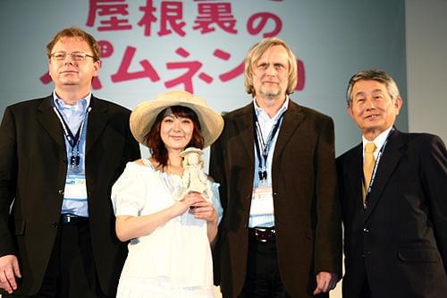 貫地谷しほり、チェコアニメ「屋根裏のポムネンカ」の声優でご満悦