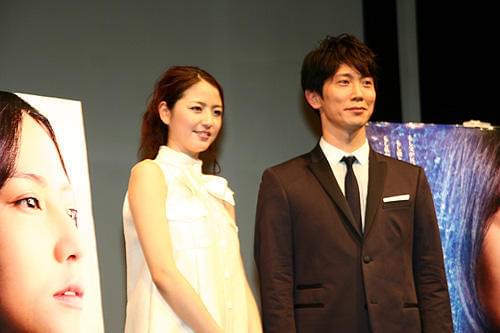 長澤まさみ、父役の佐々木蔵之介が「すごくダンディー」。「群青」完成