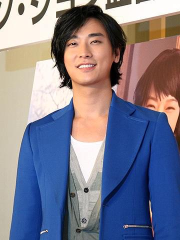 今度は天才シェフ！チュ・ジフン主演「キッチン／3人のレシピ」会見