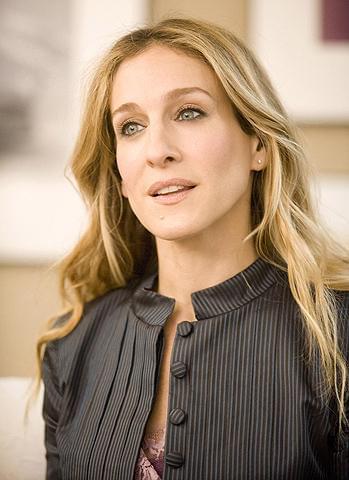 「セックス・アンド・ザ・シティ2」でキャリーとサマンサは貧乏に