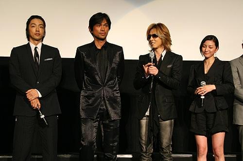 新宿の街にレッドカーペット！江口洋介、広末涼子ら登場「GOEMON」試写会