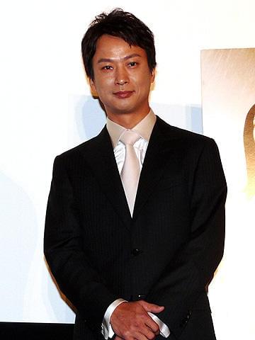 椎名桔平、ゲイリー・オールドマンと洋服を交換する仲の良さをアピール