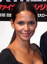 ジェイミー・フォックスと濃厚キスのハル・ベリーが、新作スリラーに主演？