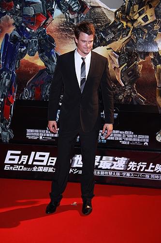 「トランスフォーマー／リベンジ」プレミア、セクシー美女対決に男性陣熱狂！