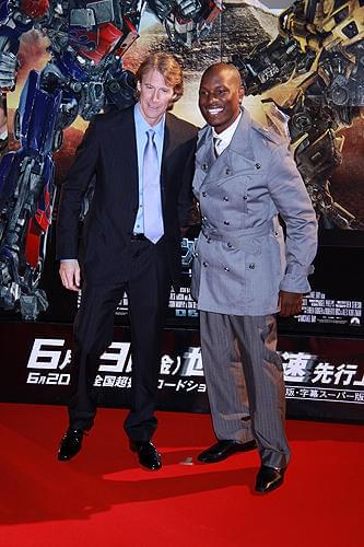 「トランスフォーマー／リベンジ」プレミア、セクシー美女対決に男性陣熱狂！