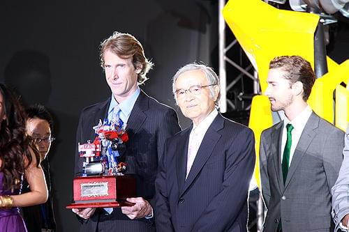 「トランスフォーマー／リベンジ」プレミア、セクシー美女対決に男性陣熱狂！