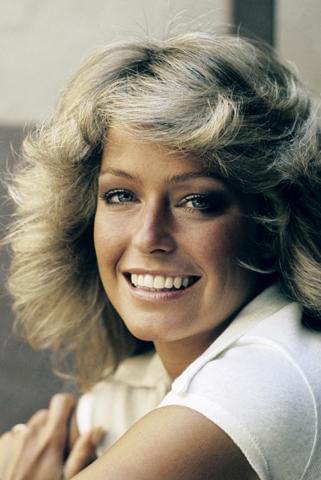 「チャーリーズ・エンジェル」ファラ・フォーセットさん、62歳でガンで死去