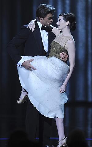 ヒュー・ジャックマンとアン・ハサウェイがミュージカル映画で真の初共演