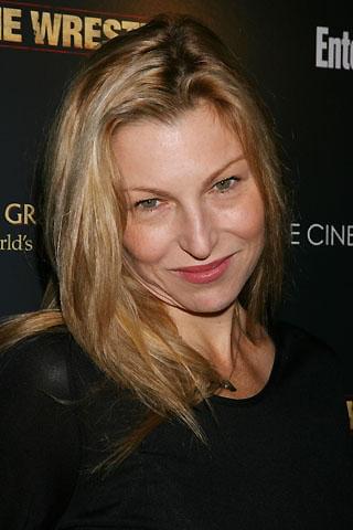 娘の顔も忘れたの？