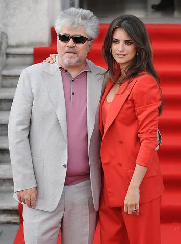 ゲイのアルモドバル監督、「ペネロペ・クルスには欲望を感じた」と告白