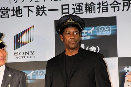 オスカー俳優デンゼル・ワシントン、9年ぶり来日で大江戸線のアナウンスを担当