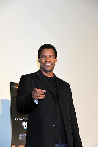 オスカー俳優デンゼル・ワシントン、9年ぶり来日で大江戸線のアナウンスを担当