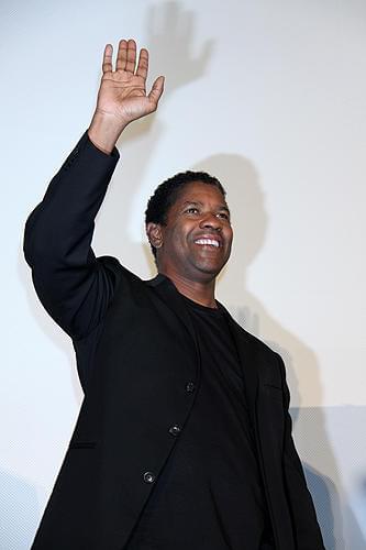 オスカー俳優デンゼル・ワシントン、9年ぶり来日で大江戸線のアナウンスを担当