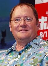 ベネチア名誉金獅子賞ジョン・ラセターの贈呈者がジョージ・ルーカスに