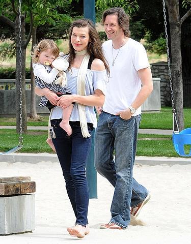 ミラ・ジョボビッチが3度目の結婚！「バイオハザード」監督と