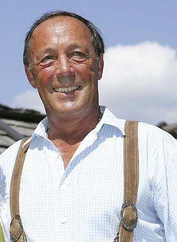 「白銀は招くよ!」「銀嶺の王者」のトニー・ザイラー氏逝く