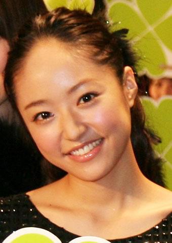 「学生服が似合う女優」は断トツで井上真央、2位に新垣結衣