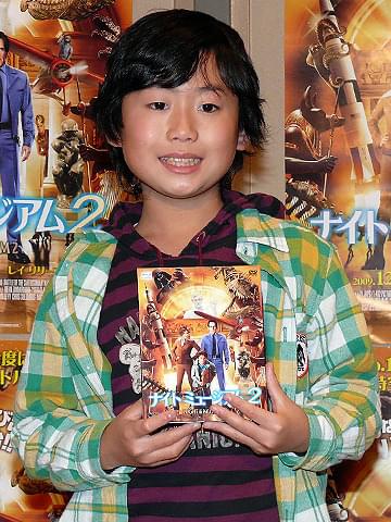 「まねきねこダック」で人気のたつやくん、新曲「ナイトでないと」を初披露