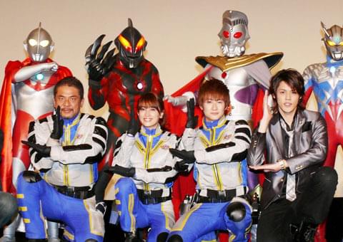 「ウルトラマン」最新作公開にキャスト陣は号泣、万感…
