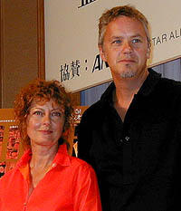 「クレイドル・ウィル・ロック」ティム・ロビンス夫妻が来日