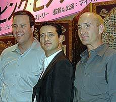 (左から) ジョー・ディートル監督、ジェイソン・プリー ストリー、マイケル・イルピーノ監督