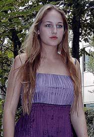 噂の美少女、リーリー・ソビエスキーが初来日