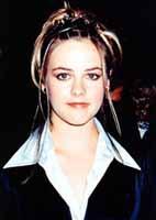 アリシア・シルバーストーンが「七面鳥を食べないで！」