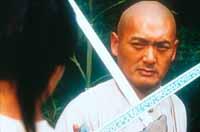 ニューヨークに引き続き、ロサンゼルス批評家賞も発表となった。作品賞に輝いたのは、アン・リー監督による「グリーン・デスティニー」。監督賞にはニューヨーク批評家協会賞と同じスティーブン・ソダーバーグ監督が