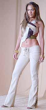 ジェニファー・ロペス来日！ 報道陣を悩殺