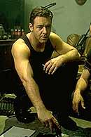 ラッセル・クロウ、「プルーフ・オブ・ライフ」監督に激怒