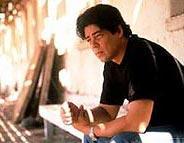 ベニチオ・デル・トロが骨折！