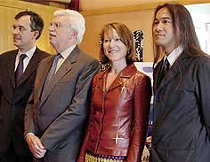 スピルバーグも憂慮？ フランス映画祭会見