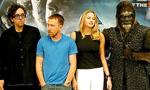 ティム・バートンと猿軍団が日本襲来！ ラストは何パターンあるの？