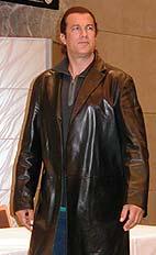 スティーブン・セガール来日。日本男児へ熱いメッセージ