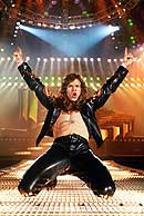 日本でもテロの影響。シュワが飛んで、マークが浮上