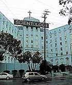 ペネロペ、例の宗教には入信拒否？