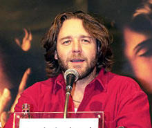 アカデミー賞の前はご機嫌だった！ ラッセル・クロウ来日記者会見