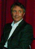 フランシス・べべール監督